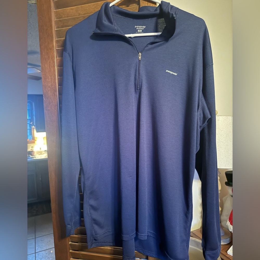 Patagonia Capilene XL navy quarter zip guc